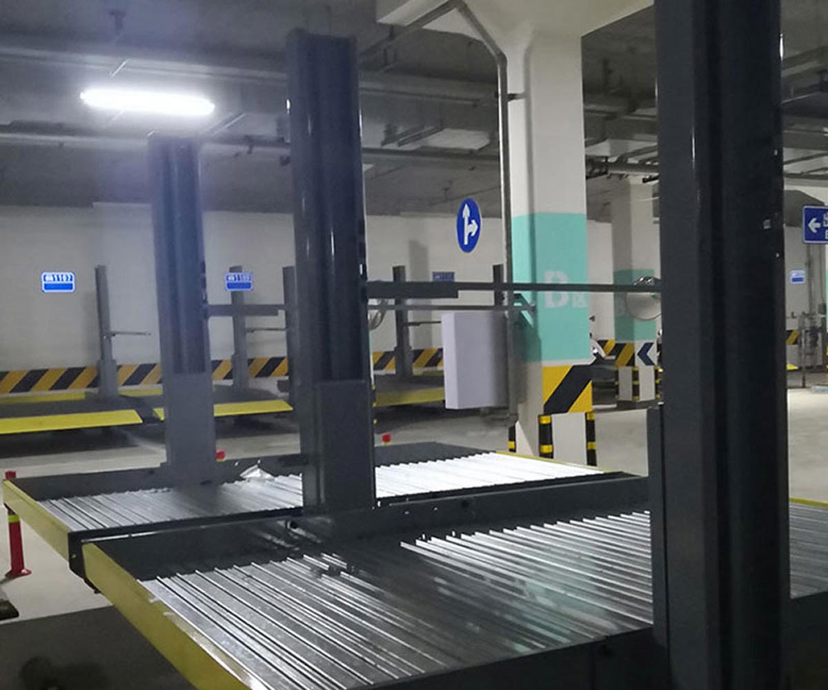 升降平移式機(jī)械立體車庫短租.jpg